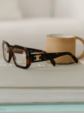 lunettes de vue caroline abram à Place de Bretagne - image 3