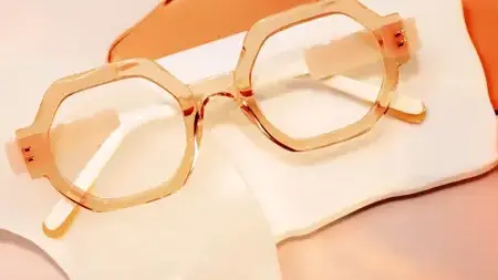 lunettes marque anne et valentin à Place des Lices - image 3