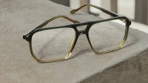 lunettes marque anne et valentin à Place Saint-Anne - image 4