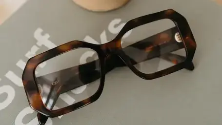 lunettes marque anne et valentin Place Saint-Germain-1