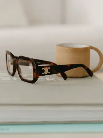 lunettes marque anne et valentin Rue Le Bastard-1
