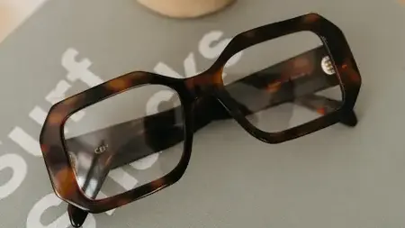 magasin de lunettes de soleil à Place de Bretagne - image 3