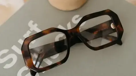 magasin de lunettes de soleil à Place Saint-Anne - image 2