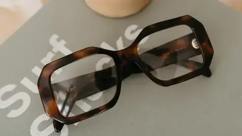 magasin ray-ban à Place des Lices - image 2