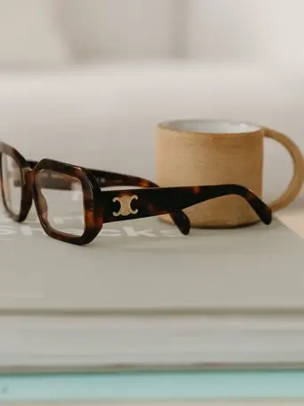 opticien essilor Place Saint-Germain-1