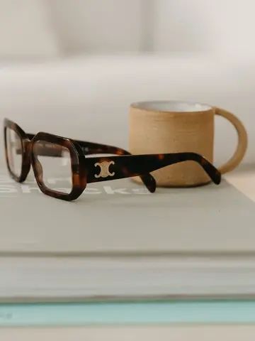 opticien essilor Rue Le Bastard-1